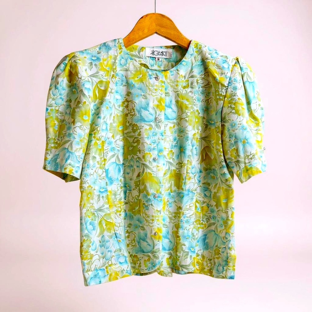 🙈SOLD🙈Vintage Watercolour Blouse - Picture 1 of 2